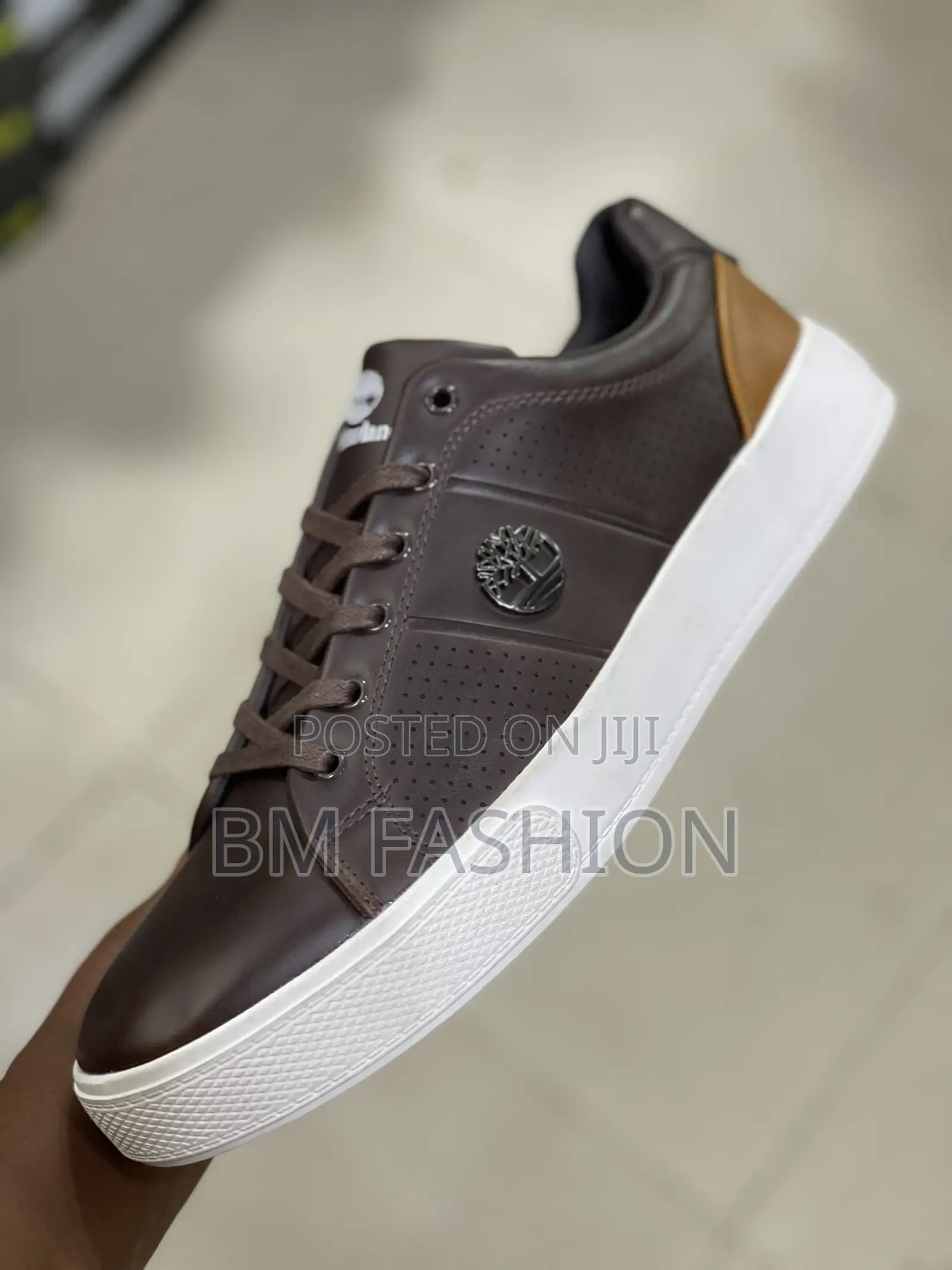 Men's Brown Leather Timberland Sneakers With a White Sole