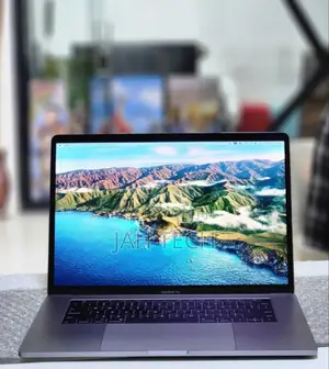 New Laptop Apple MacBook Pro 2017 16GB Intel Core I7 SSD 512GB