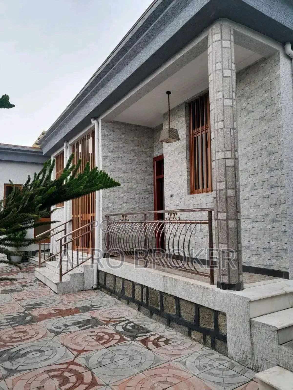 Furnished 3bdrm Villa in Lafto City for sale