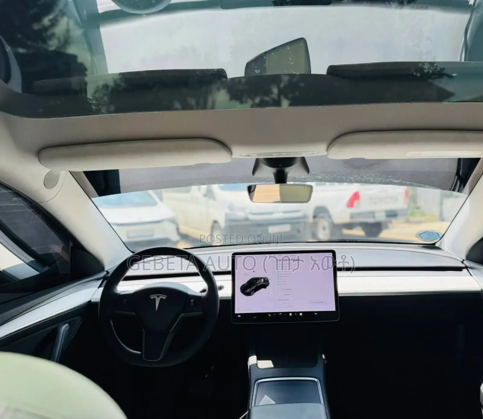 Tesla Model Y 2024