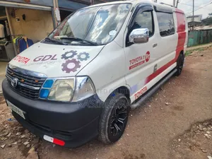 Toyota Grand HiAce 2011 White