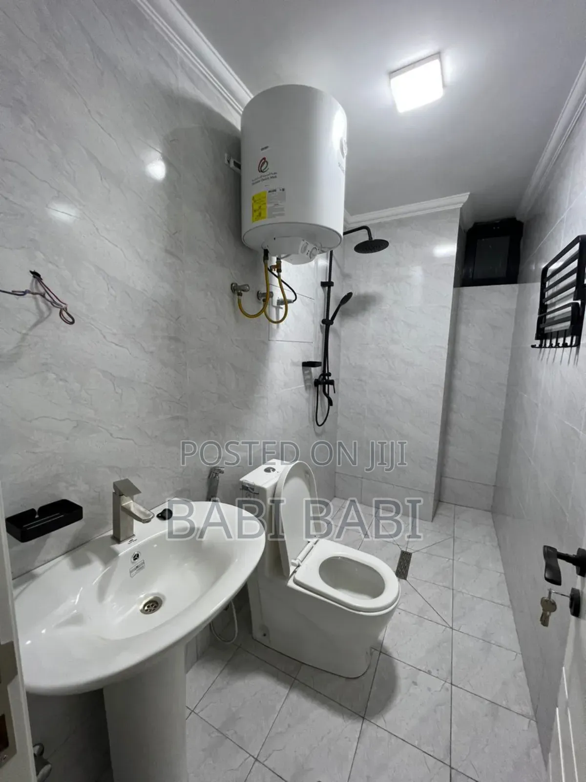 G+7. 586m2 Building for Sale Around Gotera