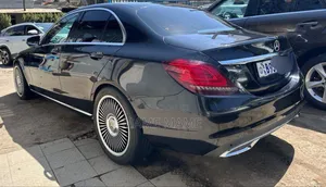 Mercedes-Benz C180 2021 Black