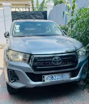 Toyota Hilux 2017 Silver