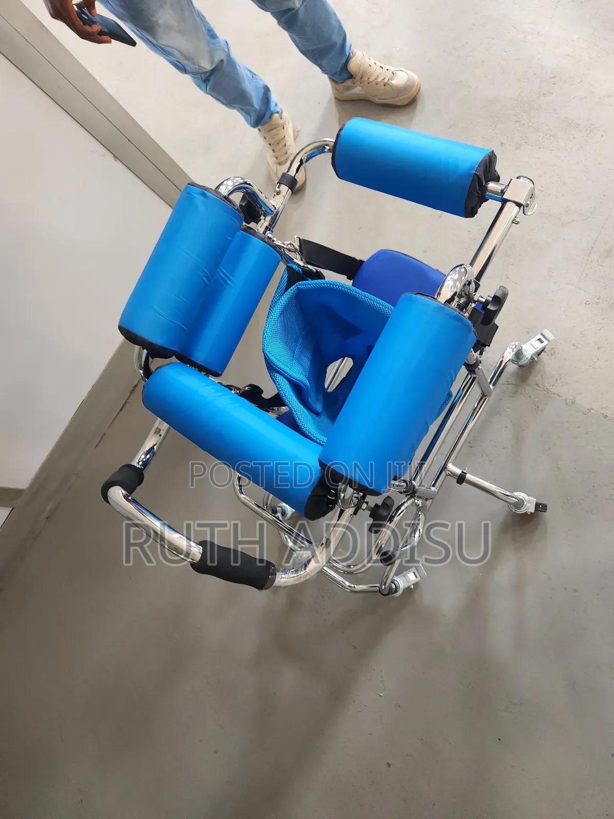Brand New Foldable Support All Bones Uni Walker受到medical Walker