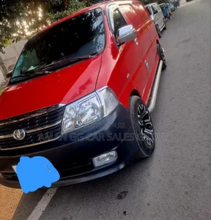 Toyota HiAce 2011 Red