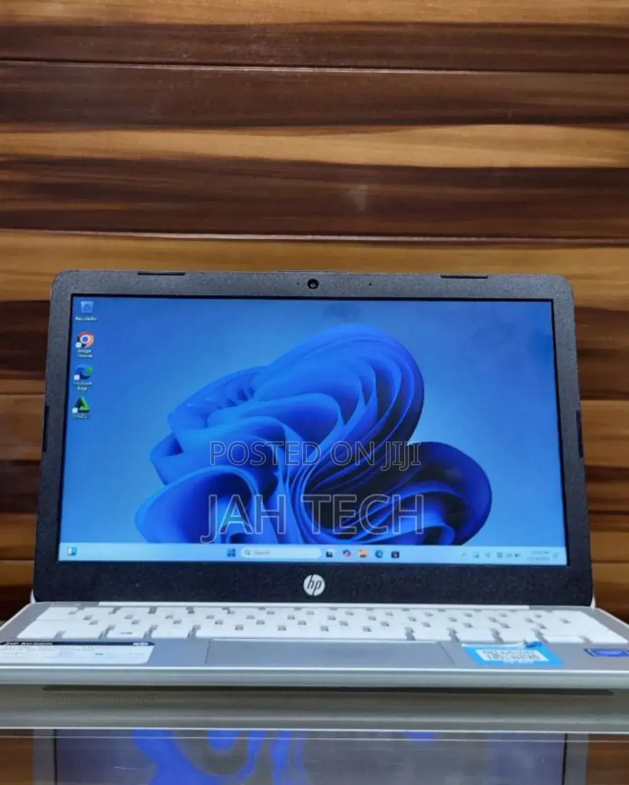 New Laptop HP Stream Notebook 4GB Intel Celeron SSD 60GB