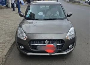 Suzuki Swift 2022 Gray