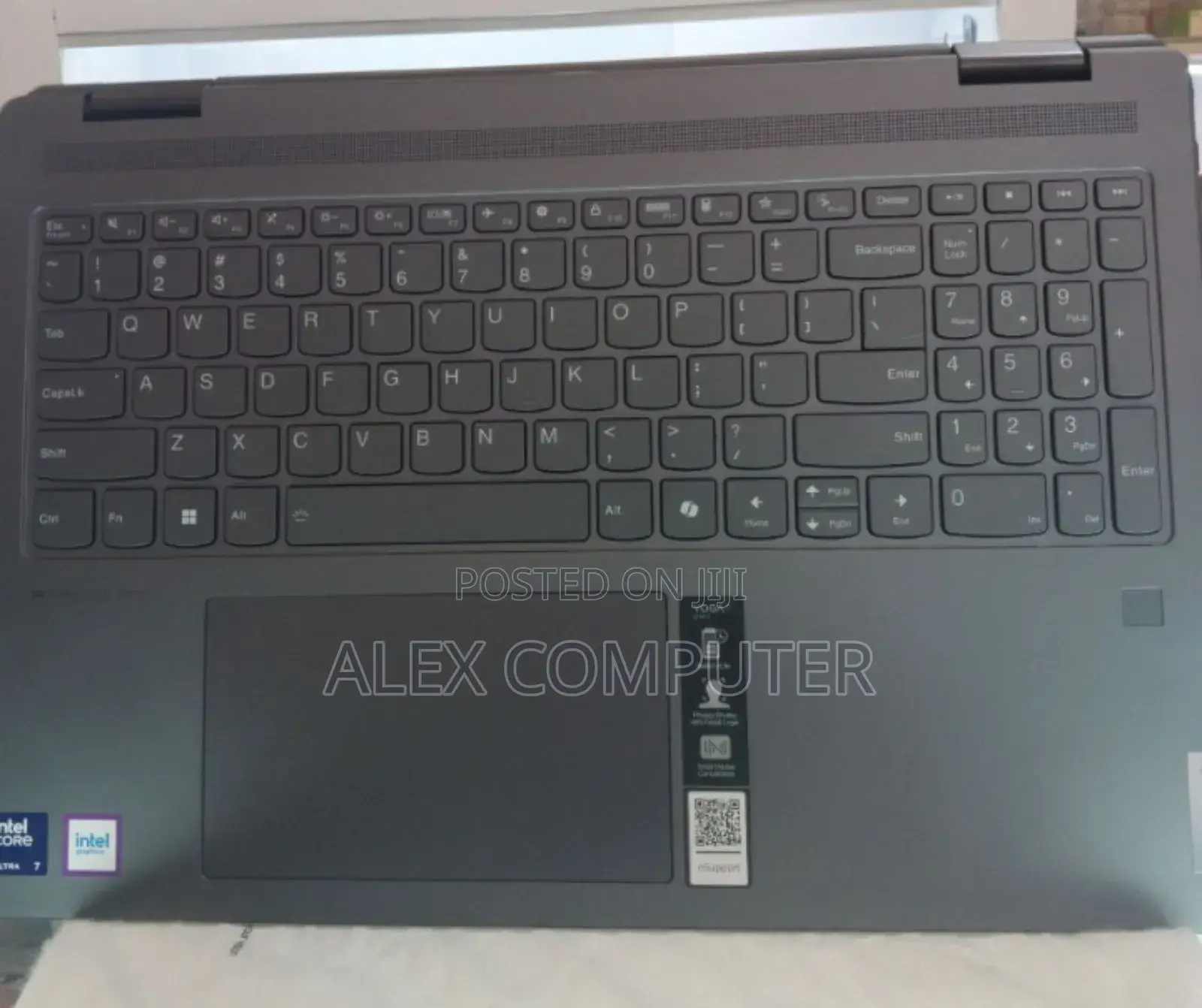 New Laptop Lenovo Yoga 7i 16GB Intel Core Ultra 7 SSD 1T