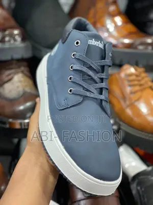 Timberland Chukka Leather Mens Shoe