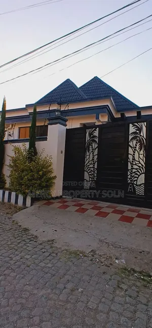 Furnished 5bdrm Villa in Bole for sale