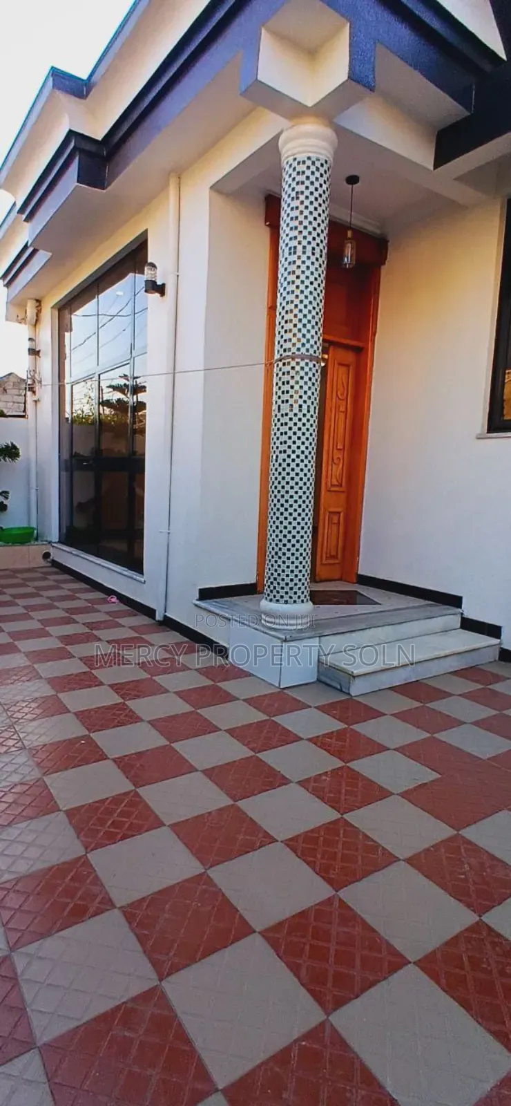 Furnished 5bdrm Villa in Bole for sale