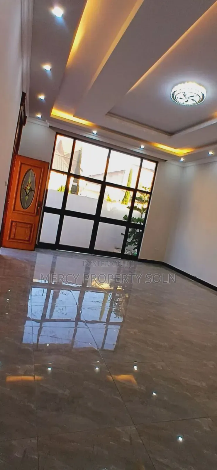 Furnished 5bdrm Villa in Bole for sale