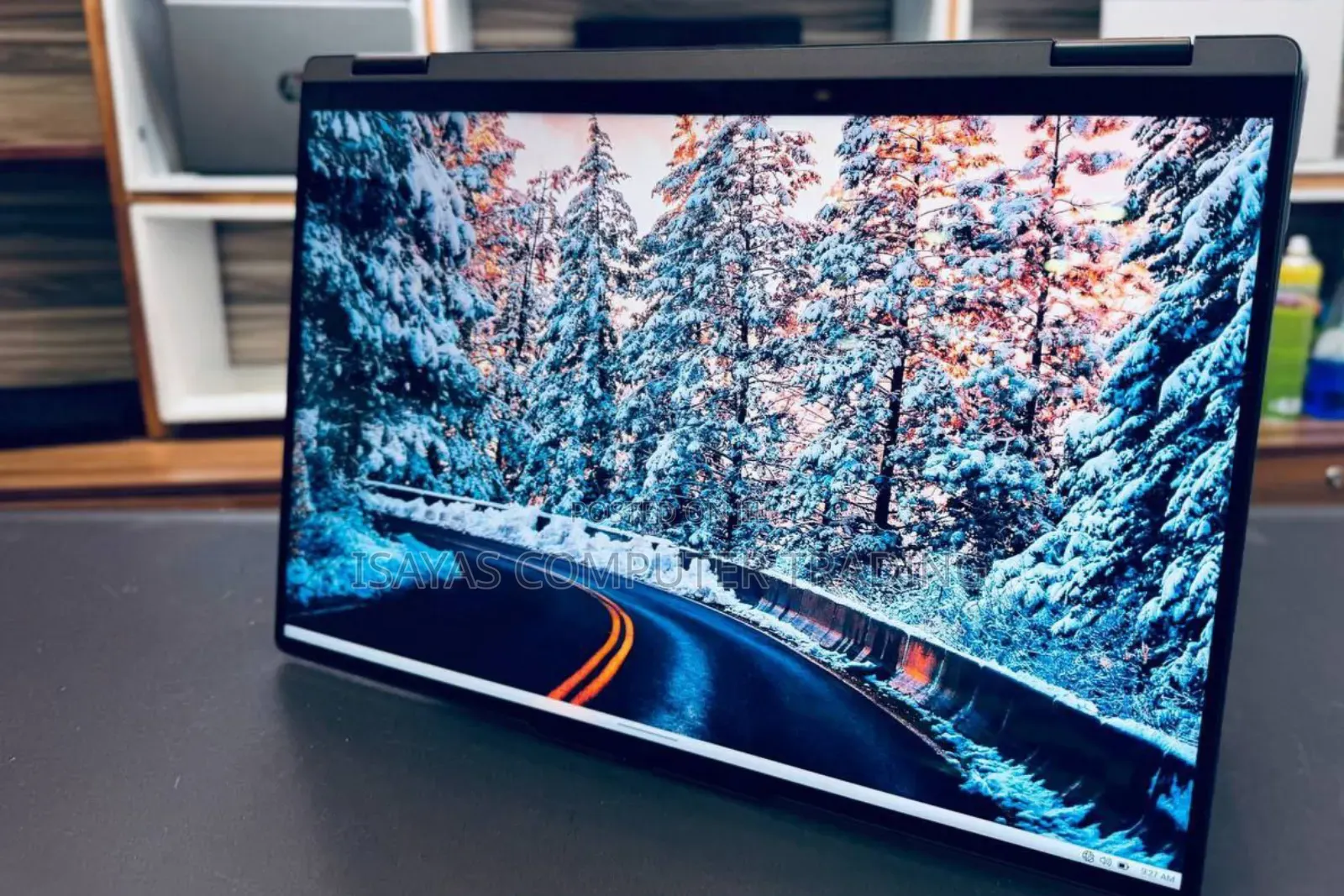New Laptop Lenovo Yoga 7i 16GB Intel Core I7 SSD 512GB