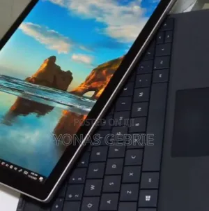 New Laptop Microsoft Surface 4GB Intel Core I5 SSD 128GB