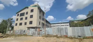 የሚሸጥ መጋዘን Sel