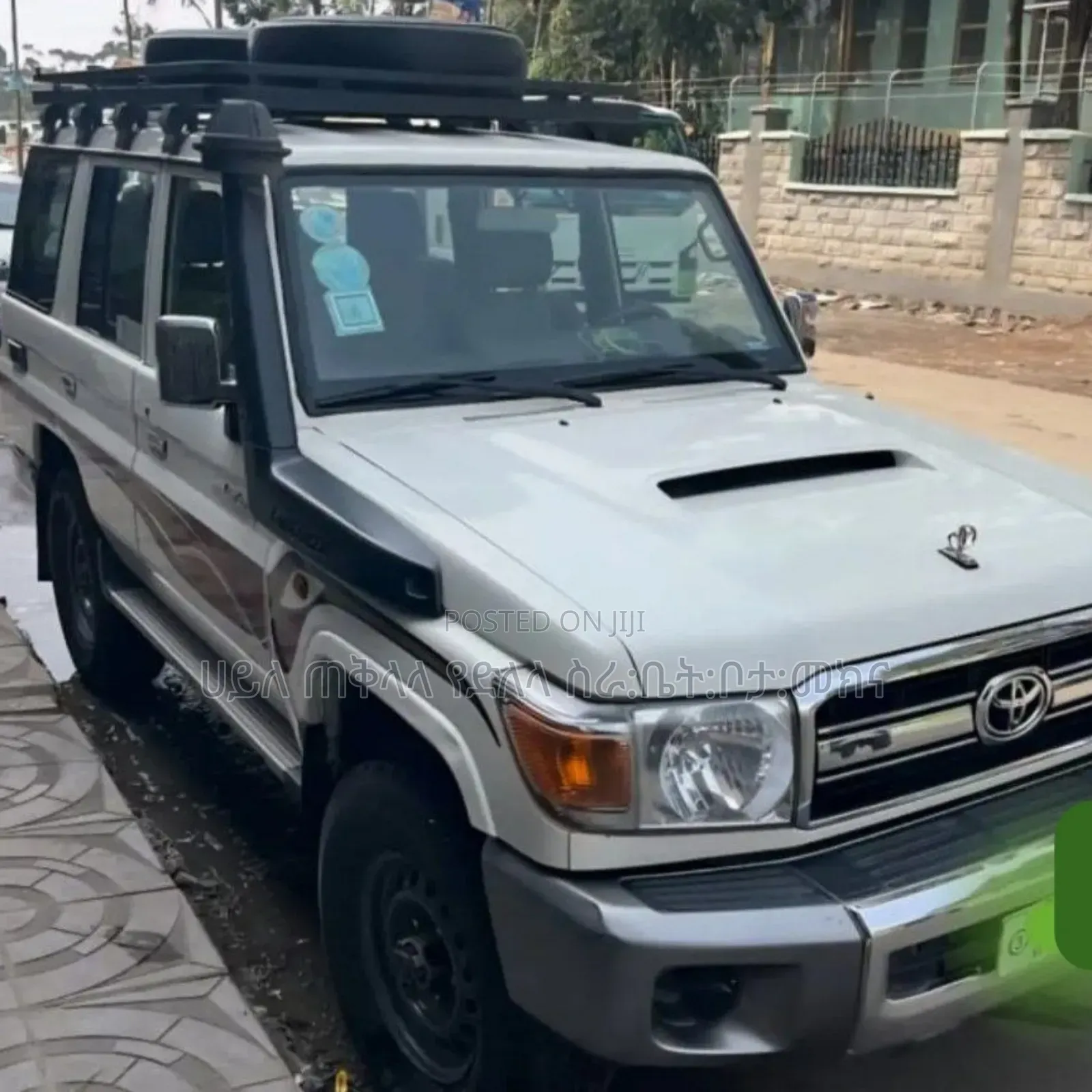 Toyota Land Cruiser 2017 White