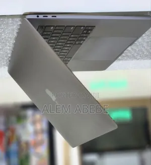 New Laptop Apple MacBook Pro 2017 16GB Intel Core I7 SSD 512GB
