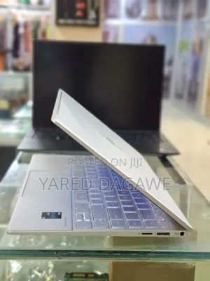 New Laptop HP Envy 13 16GB Intel Core I7 SSD 512GB