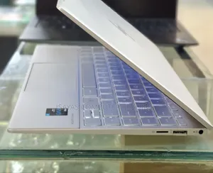 New Laptop HP Envy 13 16GB Intel Core I7 SSD 512GB