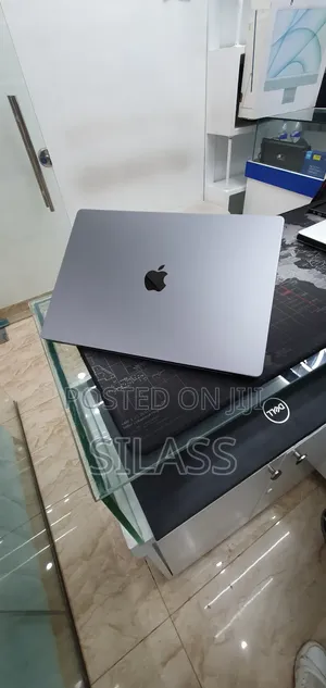 New Laptop Apple MacBook Pro 2021 M1 64GB Apple M1 Max SSD 1T