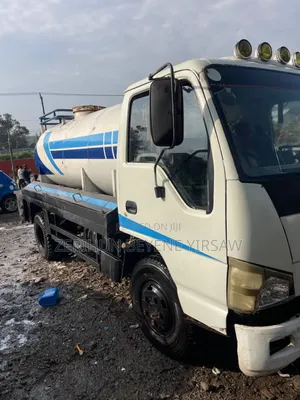 Isuzu Bottie