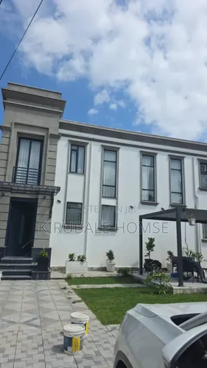 4bdrm Villa in Bola Epariale, Bole for rent
