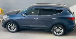 Hyundai Santa Fe 2016 Blue