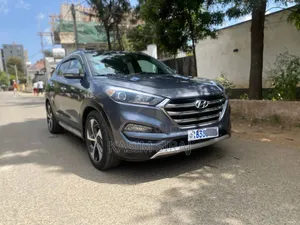 Hyundai Tucson Limited AWD 2016 Gray