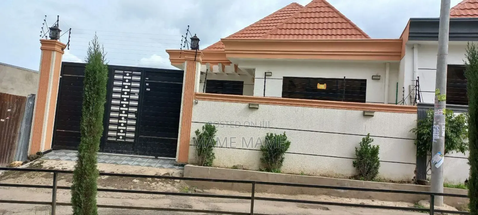 5bdrm Villa in Addis Abeba, Bole for sale