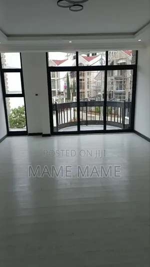 5bdrm House in Addis Abeba, Bole for sale