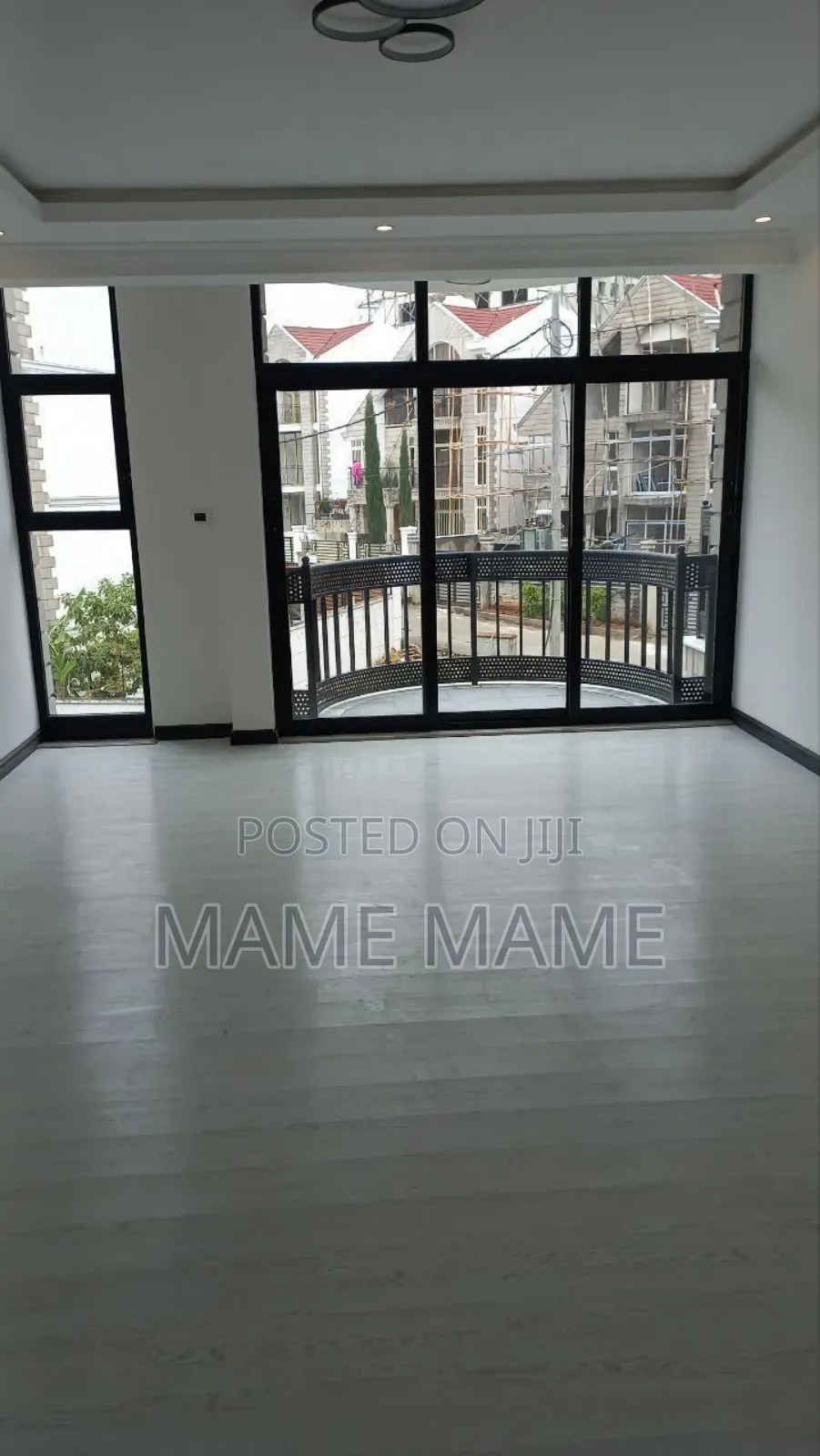 5bdrm House in Addis Abeba, Bole for sale