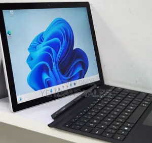New Laptop Microsoft Surface Pro 7+ 16GB Intel Core I5 SSD 256GB