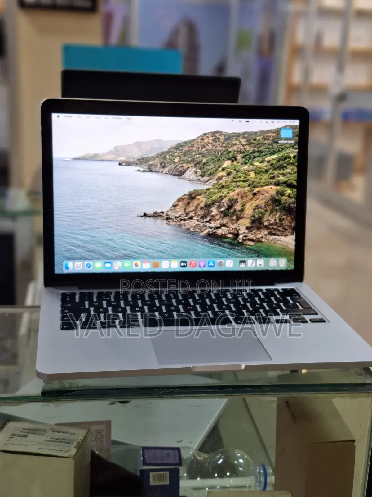 New Laptop Apple MacBook Pro 2014 8GB Intel Core I7 SSD 256GB