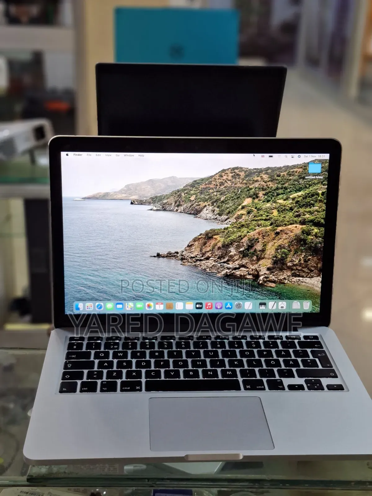 New Laptop Apple MacBook Pro 2014 8GB Intel Core I7 SSD 256GB