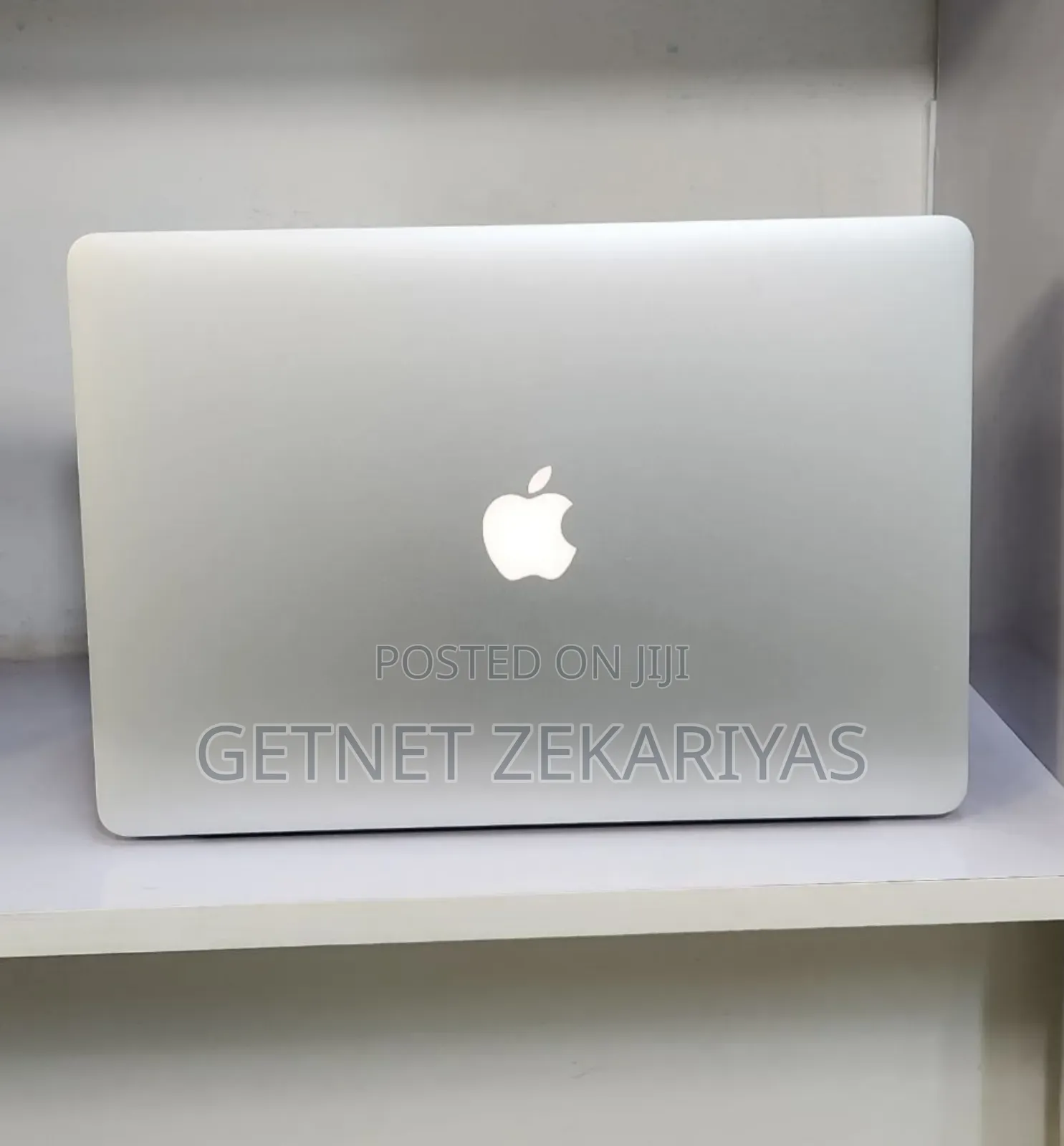 New Laptop Apple MacBook Pro 2015 16GB Intel Core i7 SSD 512GB