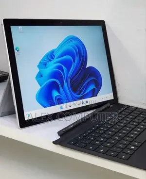New Laptop Microsoft Surface Pro 7 16GB Intel Core I5 SSD 256GB
