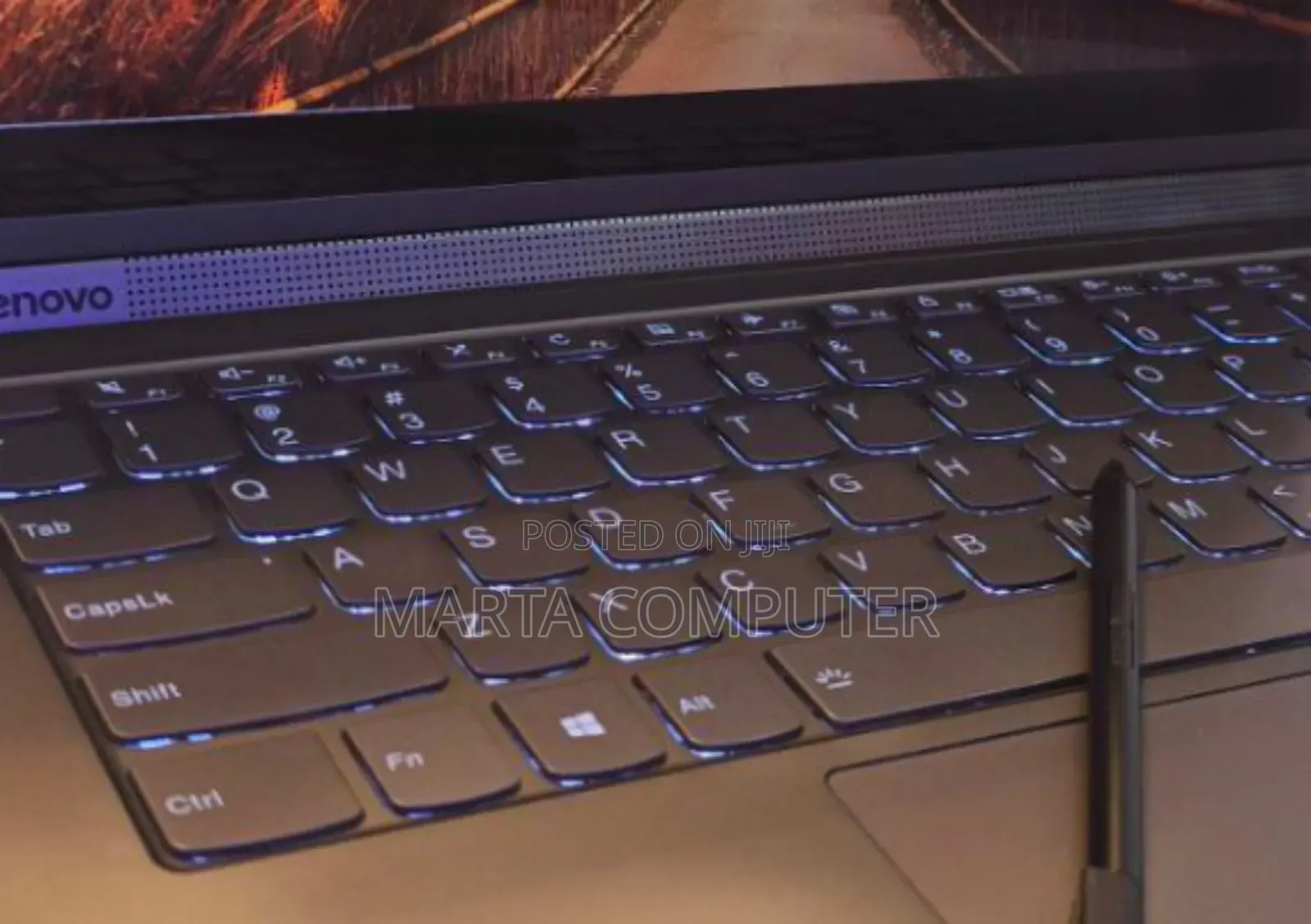 New Laptop Lenovo Yoga 7i 16GB Intel Core I7 SSD 512GB