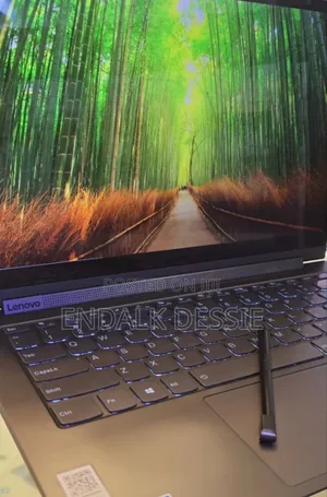 New Laptop Lenovo Yoga 7i 16GB Intel Core I7 SSD 1T
