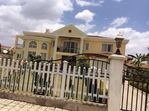 4bdrm House in Ccd Real Esteat, Bole for sale
