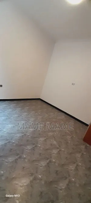 4bdrm House in Ccd Real Esteat, Bole for sale