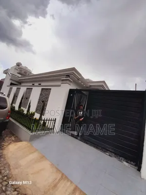 3bdrm Villa in Addis Abeba, Bole for sale