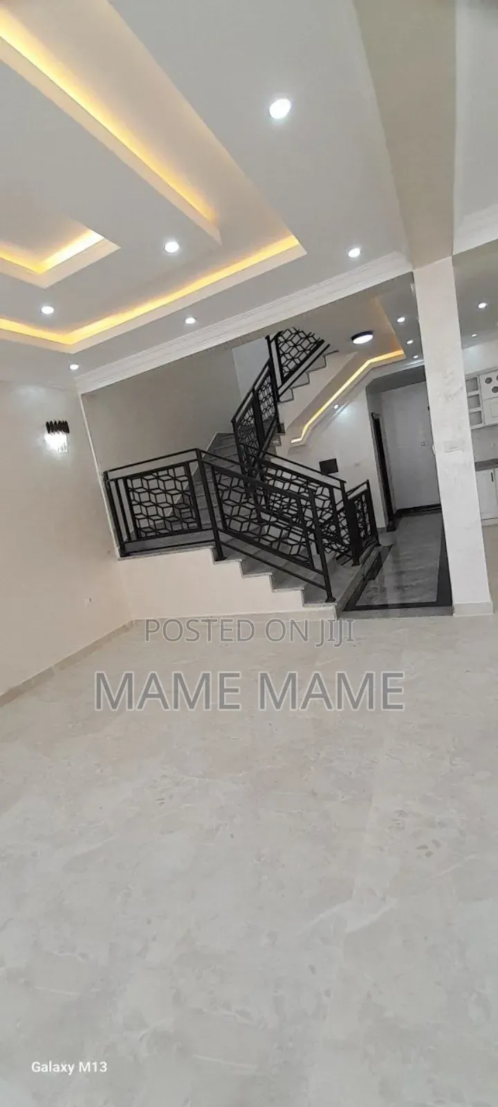 7bdrm House in Addis Abeba, Bole for sale