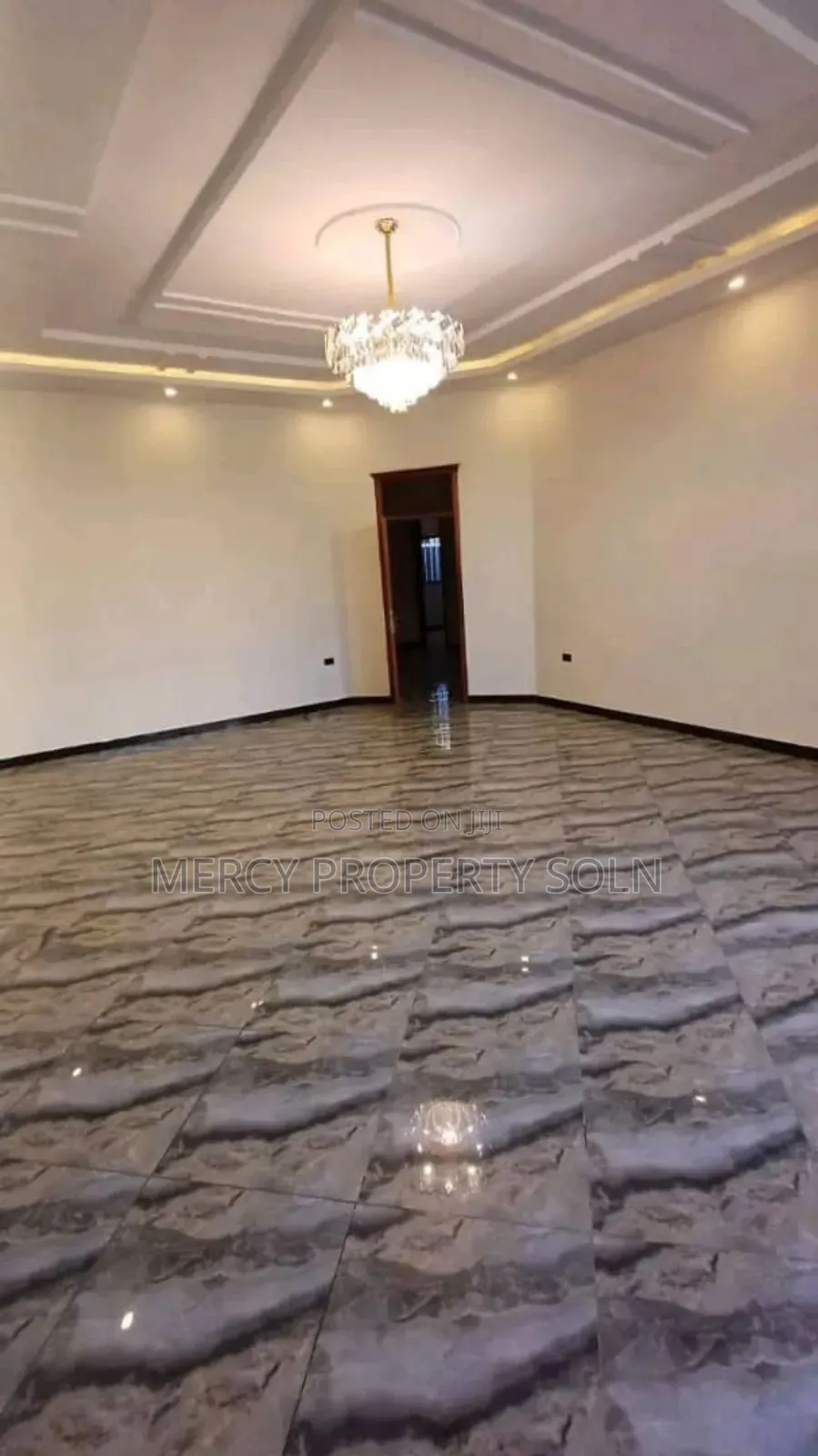 Furnished 7bdrm House in Bole for sale