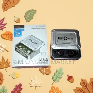 M99 Wireless Earphone: Compact Charging Pod