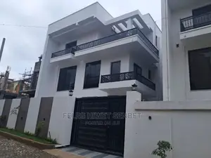 6bdrm Villa in አአ, Bole for Sale