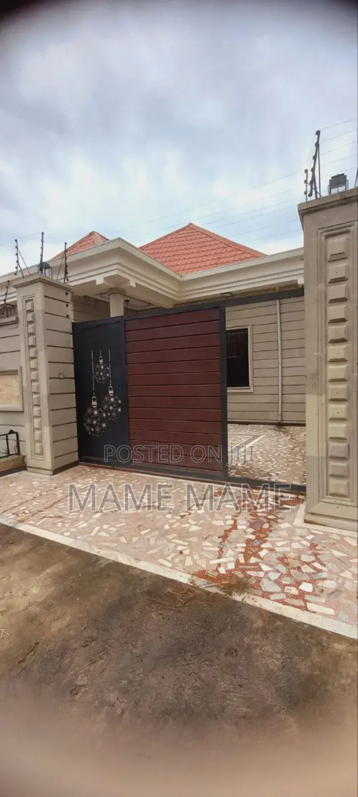 5bdrm Villa in Addis Abeba, Bole for sale