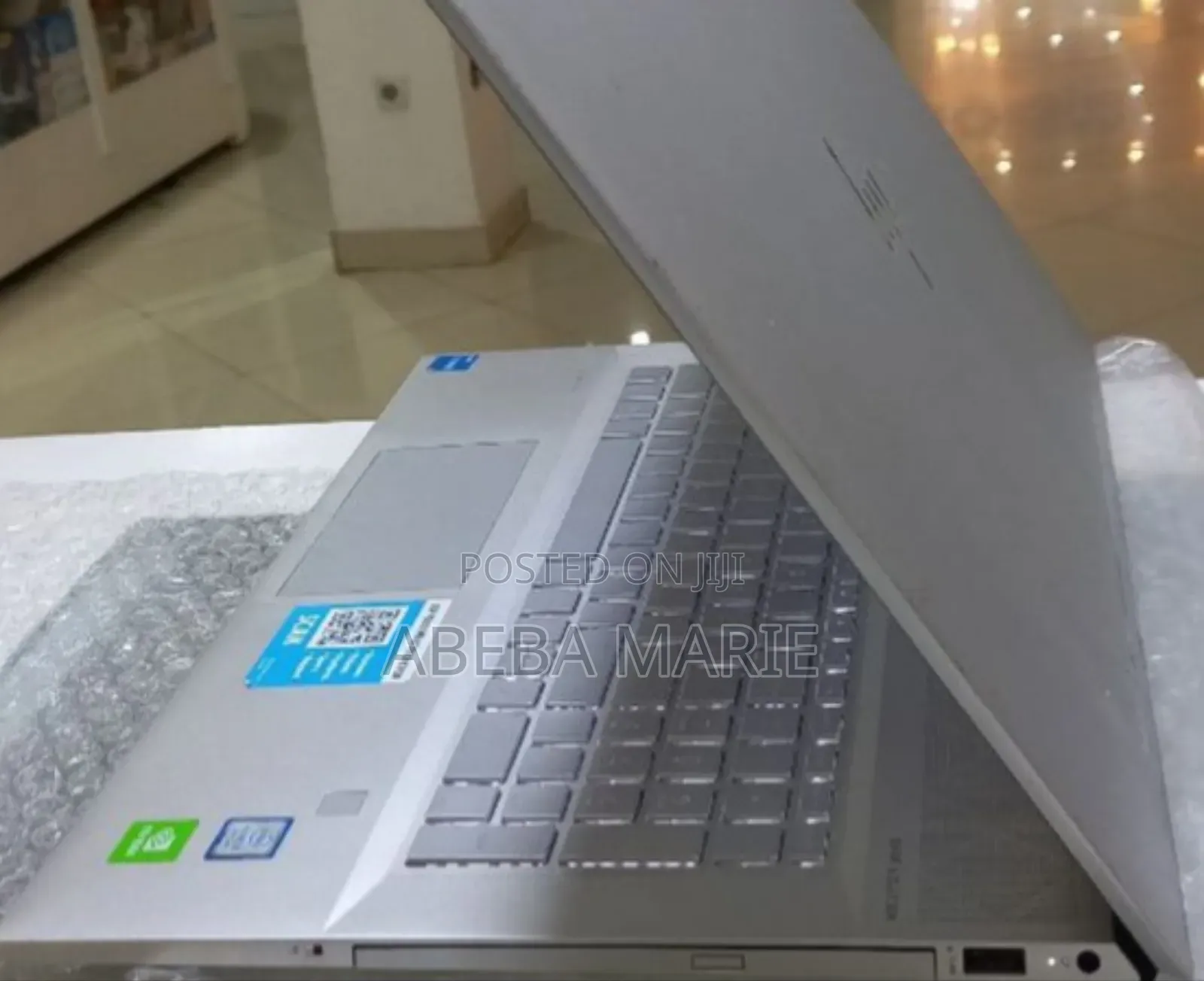 New Laptop HP Envy 17 8GB Intel Core I5 SSD 512GB