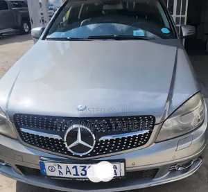 Mercedes-Benz C180 2009 Gray
