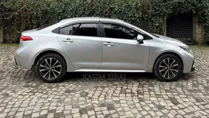 Toyota Corolla LE 2023 Silver